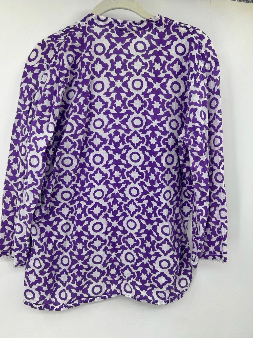 Roberta Roller Rabbit Piperlime Purple Printed V-Neck Top Beaded Trim Pleated L